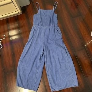 Medium Wide Legged Jumpsuit